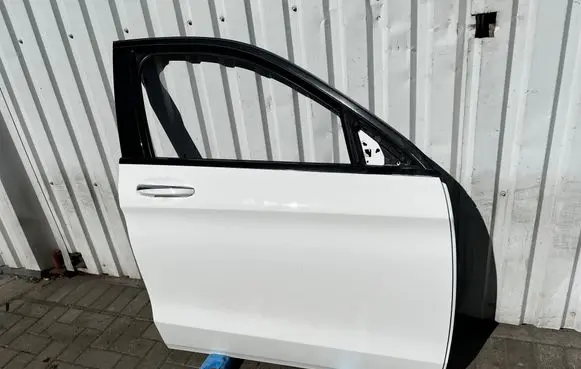 Mercedes-Benz GLC X253 C253 Front door A2537220410 14175 A2139069501