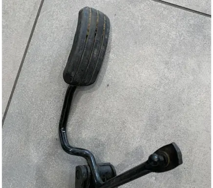 Renault Master II Accelerator throttle pedal 7700412865