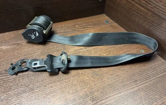 Opel Vivaro Front seatbelt A508741 7964BAA