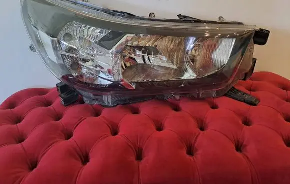 Toyota Hilux (AN120, AN130) Headlights/headlamps set 