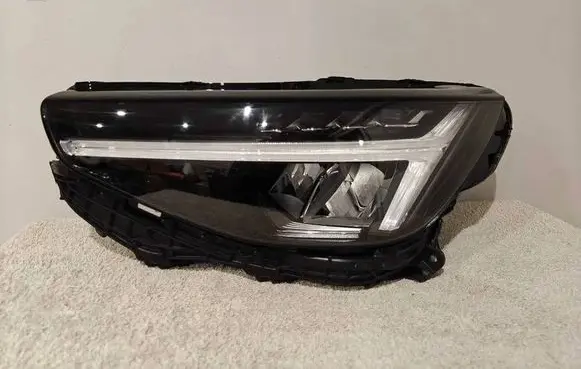 Volvo XC40 Headlight/headlamp 32420415 P32420415 T167501139390
