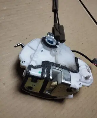 Honda Legend Rear door lock