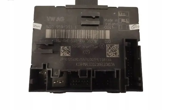 Audi A3 S3 8V Door control unit/module 5Q0959393B