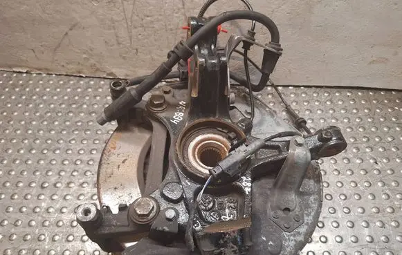 Peugeot 308 Front wheel hub spindle knuckle S14765894 1647857080