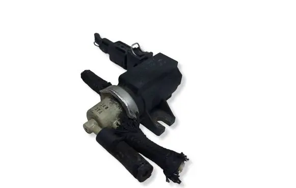 Volkswagen PASSAT B5 Turbo solenoid valve 1H0906627AKASACJ 1H0906627A