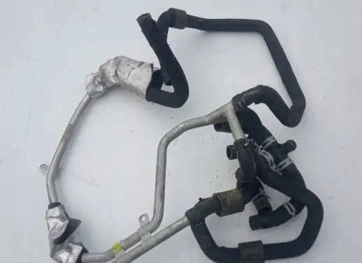 Audi Q7 4M Engine coolant pipe/hose 4M0121485L
