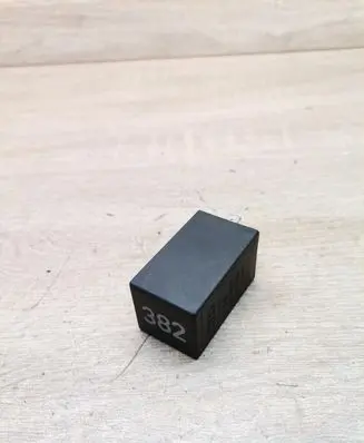 Audi A8 S8 D2 4D Other relay 4D0907131 382