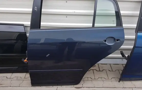 Volkswagen Golf Plus Rear door 