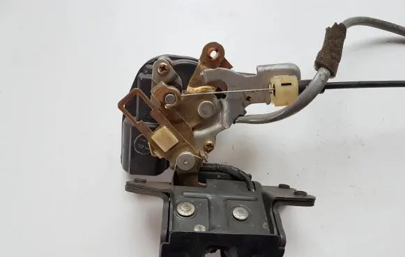 Toyota Highlander XU20 Tailgate/trunk/boot lock/catch/latch 1015283020 S013NBL500
