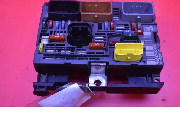 Citroen Berlingo Fuse box set 9666700480