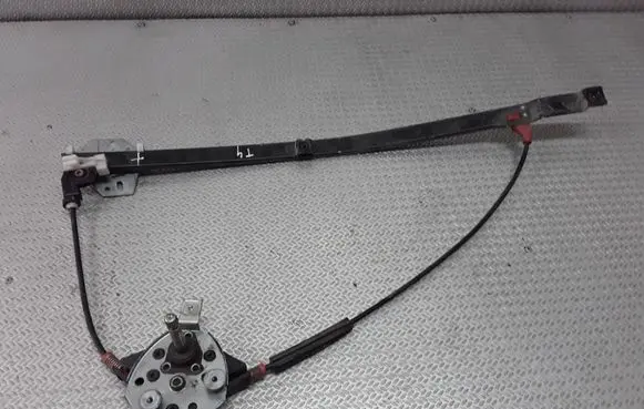 Volkswagen Transporter - Caravelle T4 Front door manual window regulator 701837502