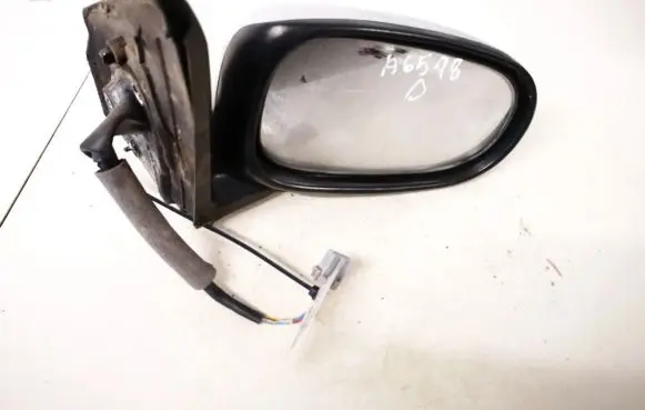 Nissan Almera Tino Front door electric wing mirror e11015541