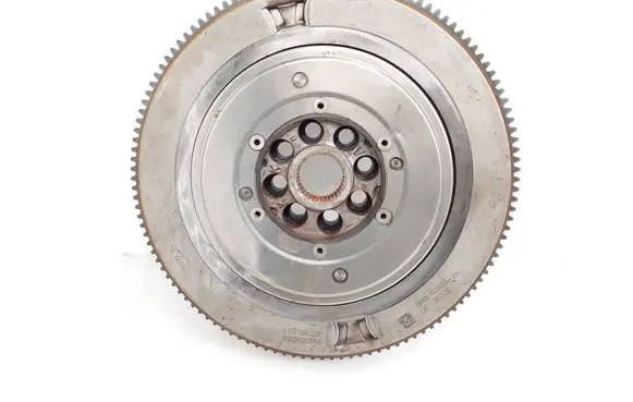 BMW 3 G20 G21 Dual mass flywheel 9454556 4168050027 012295001758