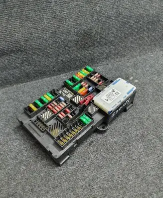 BMW 5 G30 G31 Fuse module 6837092 6839217