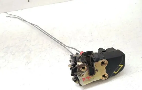 Jeep Grand Cherokee (WJ) Rear door lock 3042M