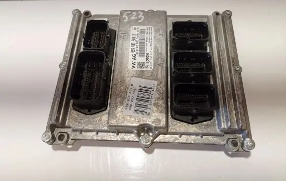 Audi Q7 4M Engine control unit/module 059907309B 4M0907401