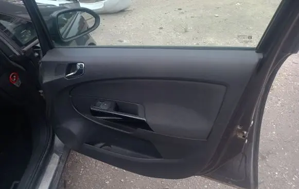 Opel Corsa D Front door card panel trim