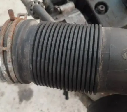 Skoda Praktik (5J8) Air intake hose/pipe 6q0129684ab