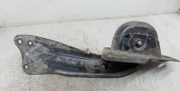 Volkswagen Touran I Rear control arm 1T0505225D