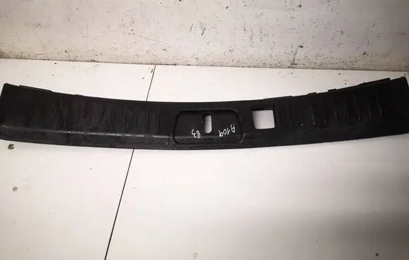 Chevrolet Captiva Other trunk/boot trim element 