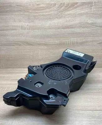 Audi A3 S3 8P Subwoofer speaker 8P4035382 7606500230