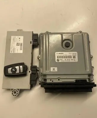 BMW 5 F10 F11 Engine ECU kit and lock set 8513161 030137319 0281017627