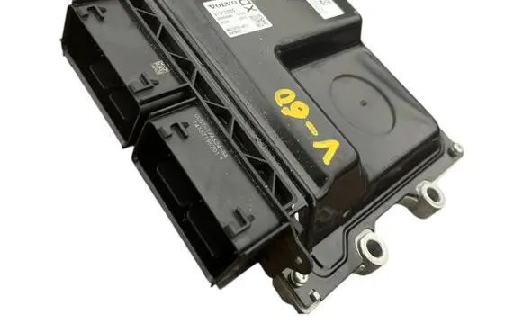 Volvo V60 Engine control unit/module 31312486 0000058435 MB2797009611