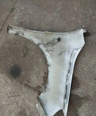 Skoda Praktik (5J8) Fender