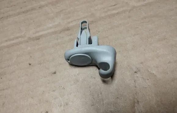 Jeep Cherokee III KJ Sun visor clip/hook/bracket 