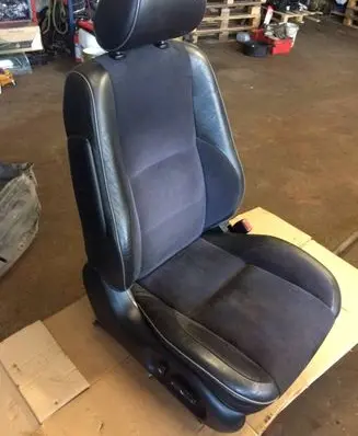 Lexus IS 200-300 Front passenger seat 