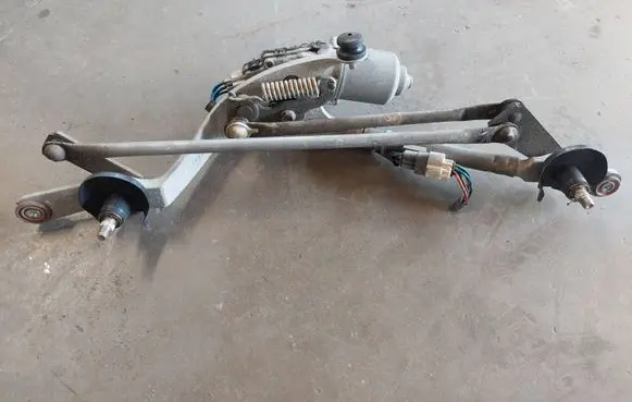 Toyota Auris 150 Wiper motor 8511002190 1593000831