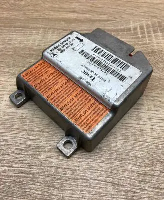 Mercedes-Benz E W210 Airbag control unit/module 0018200026