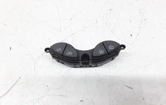 Windscreen/window heater switch