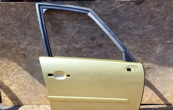 Citroen C4 I Picasso Front door