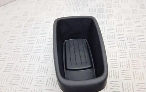 Renault Captur Glove box central console 688106641R