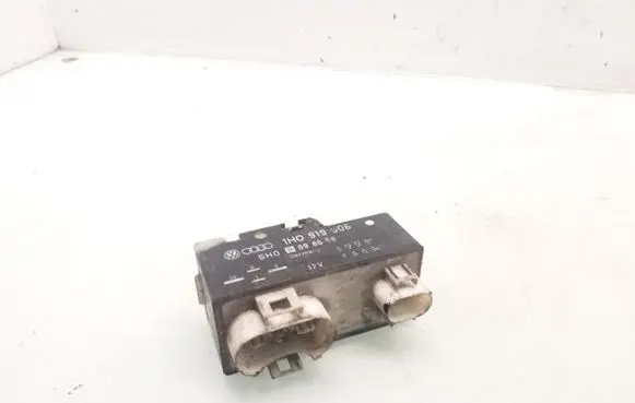 Volkswagen PASSAT B5 Coolant fan relay 1H0919506