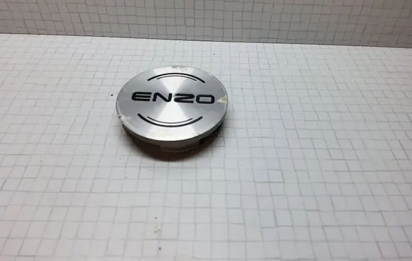 Volkswagen Golf V Non-original wheel cap N06