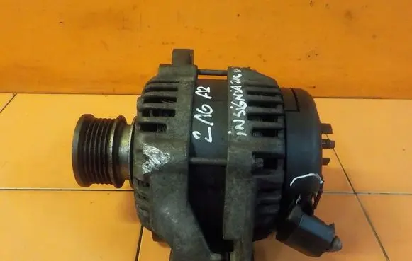 Opel Insignia A Generator/alternator 13502585