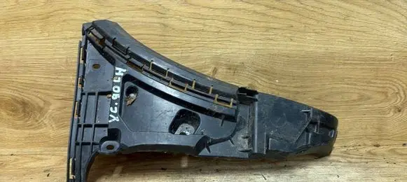 Volvo XC90 Front bumper mounting bracket 30698128