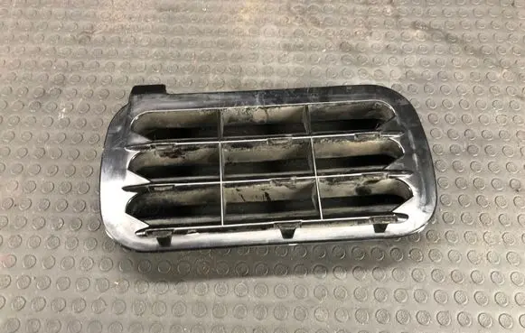 Mercedes-Benz SL R129 Quarter panel pressure vent 1248370230