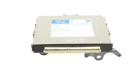 Toyota Auris 150 Keyless (KESSY) go control unit/module 8999002150 MB2325004820