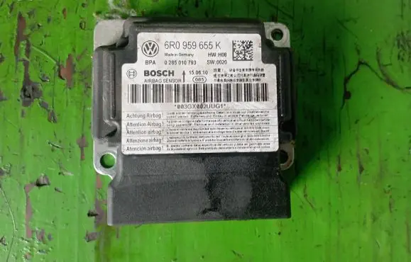 Skoda Fabia Mk2 (5J) Airbag control unit/module 6R0959665K