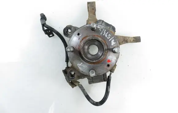 Hyundai i10 Front wheel hub spindle knuckle 