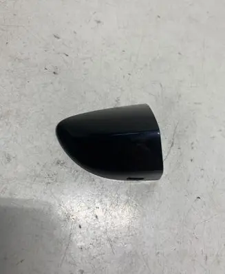 Volkswagen PASSAT B6 Front door handle cover 3C0837880