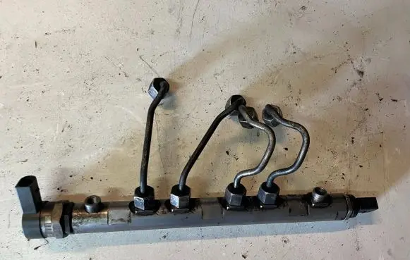 BMW 5 E60 E61 Fuel main line pipe 7809129 053840L5