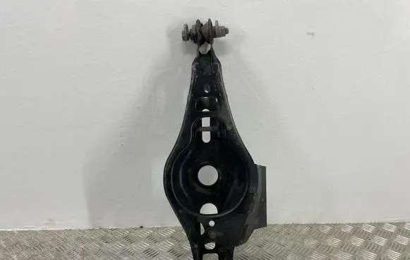 Toyota RAV 4 (XA50) Coil spring/strut mount 