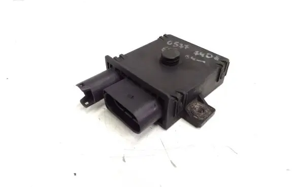 BMW 7 E65 E66 Glow plug pre-heat relay 7788956 0522150101