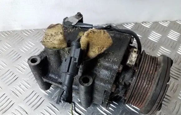 Ford Focus Air conditioning (A/C) compressor (pump)