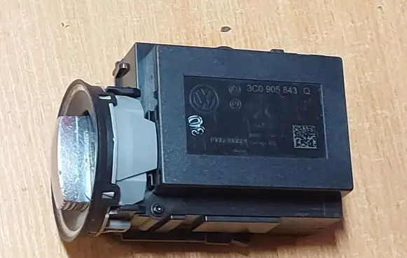 Volkswagen PASSAT B6 Ignition lock 3C0905843Q