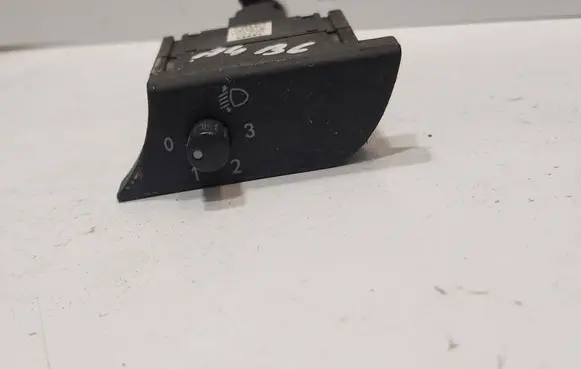 Audi A4 S4 B6 8E 8H Headlight level height control switch 8E1919094 0164581